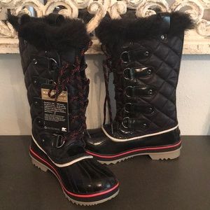 NWT SOREL JOAN OF ARCTIC BOOT WATERPROOF BLACK 6.5